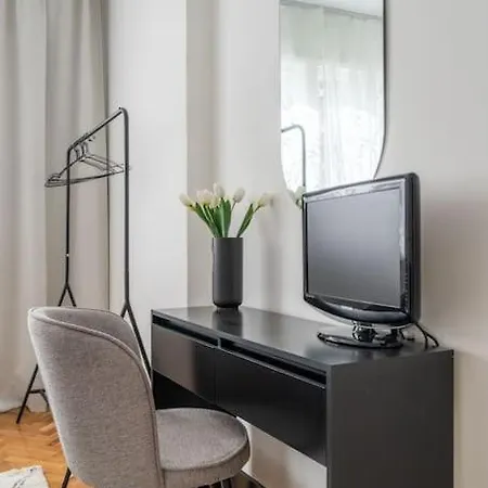 アパート Calm And Relaxing 2bdrm Apаrtment In City Centre ソフィア